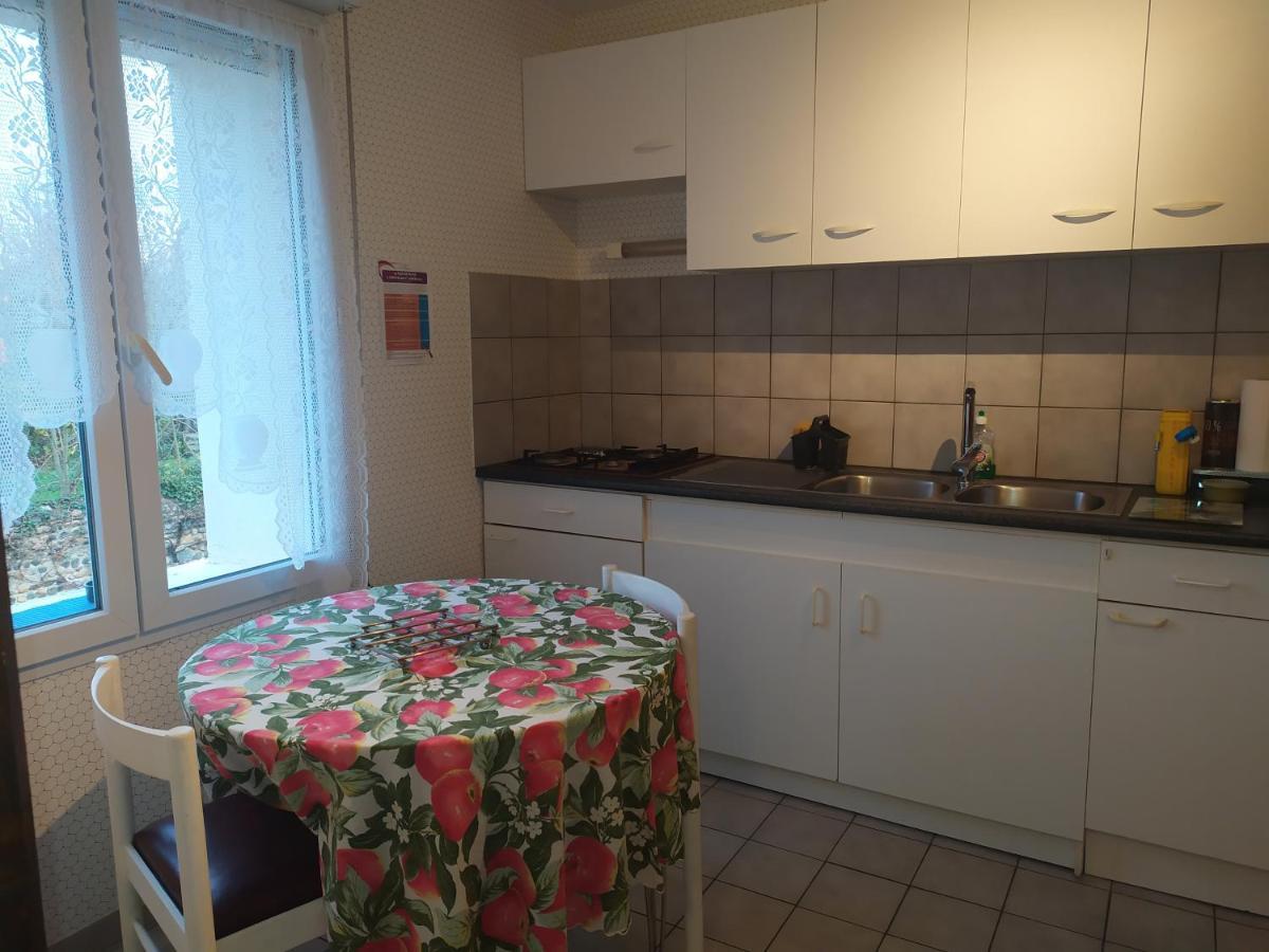 Chez Fabienne T1 Apartment Le Breuil-sur-Couze Ngoại thất bức ảnh